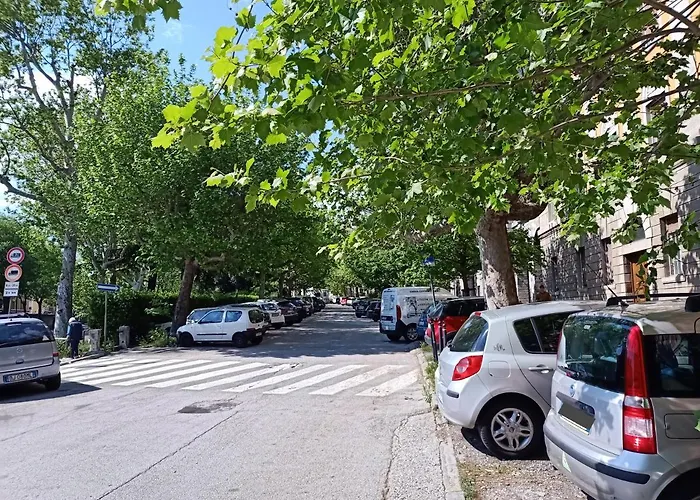 Noemi Miramar Trieste